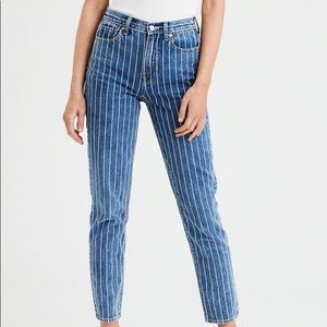 American eagle mom jeans